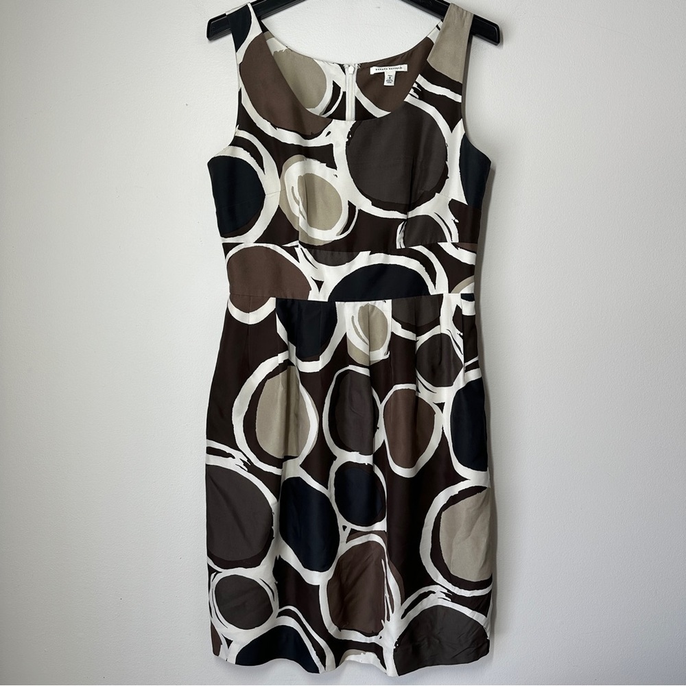 Banana Republic 100% Silk lined Dress size 8 Tall Brown White